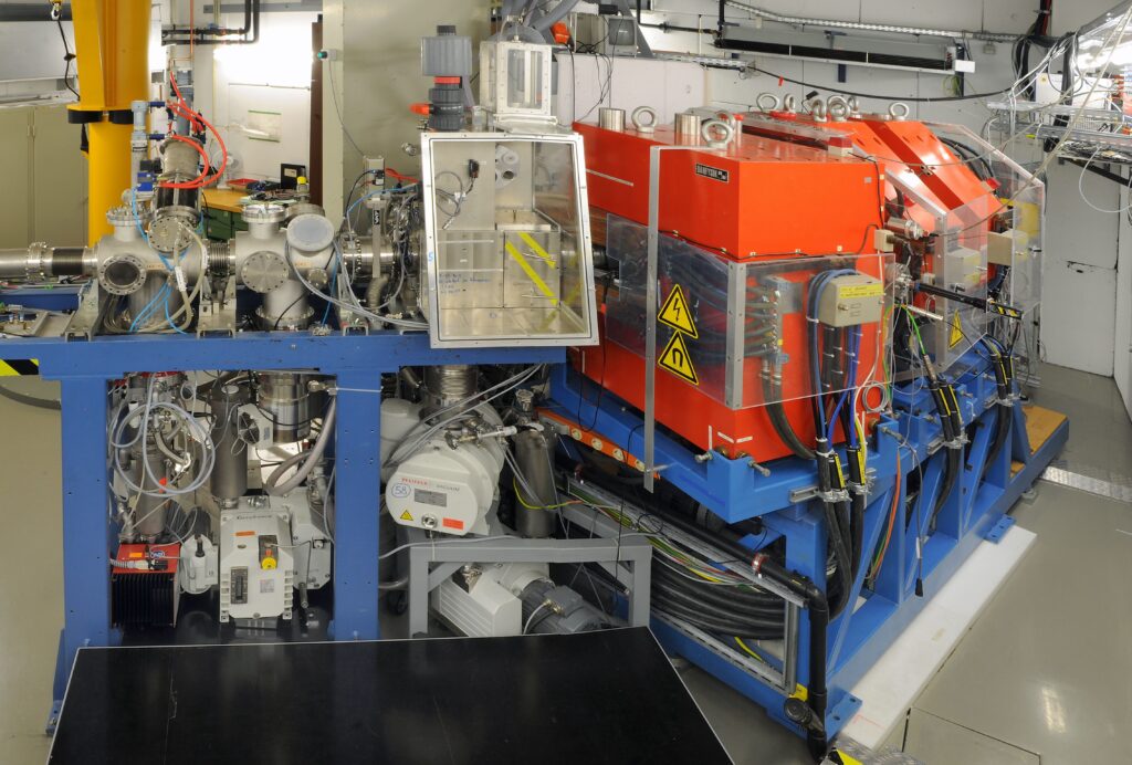 Rückstoßseparator TASCA bei GSI/FAIR in Darmstadt zur Produktion und Isolation superschwerer Elemente (Foto/©: Gabi Otto / GSI/FAIR)