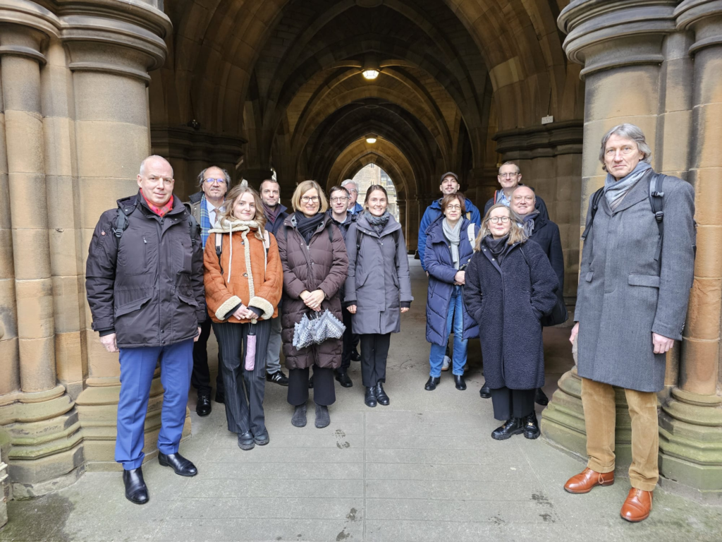 Im Rahmen eines Kollegialen Audits zur Qualitätsentwicklung von Lehre und Studium war eine JGU-Delegation vom 10.-12. Februar 2025 an der University of Glasgow zu Gast. (Foto Sigrid Rieuwerts)