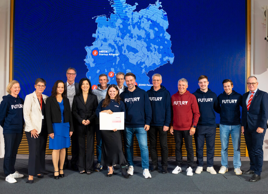 Prämierung von Futury im EXIST-Leuchtturmwettbewerb Startup Factories des Bundesministeriums für Wirtschaft und Energie (Foto/©: Dominik Butzmann / BMWE)