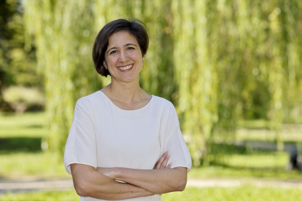 Das Foto zeigt Prof. Dr. Meret Huber (Foto/©: Stefan F. Sämmer/JGU)